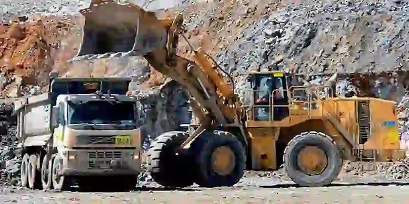 camion de excavacion mina junin