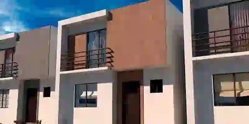 Casas Blancas Con Balcón