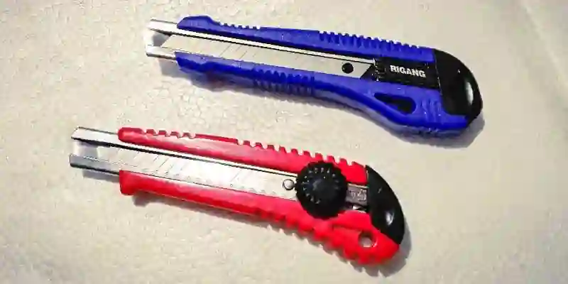 cutters rojo y azul