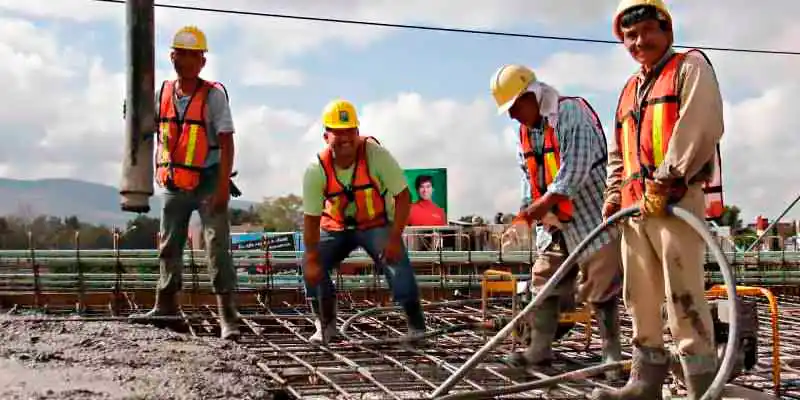 Equipo de proteccion de albañil