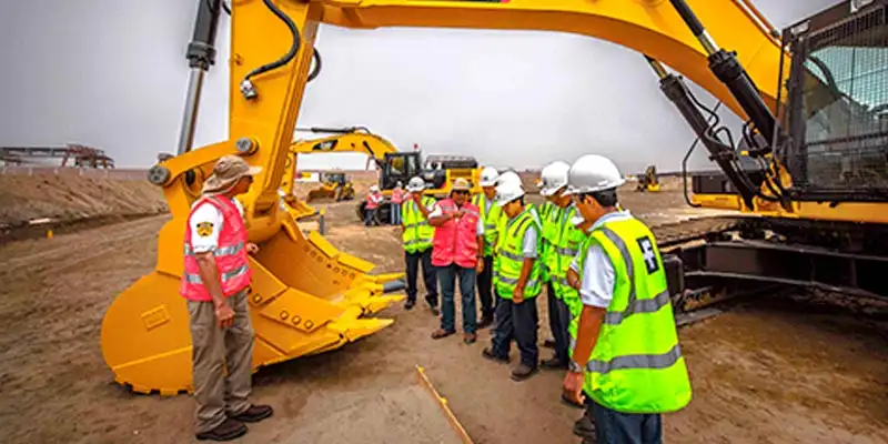 Equipo de proteccion para usar excavadora