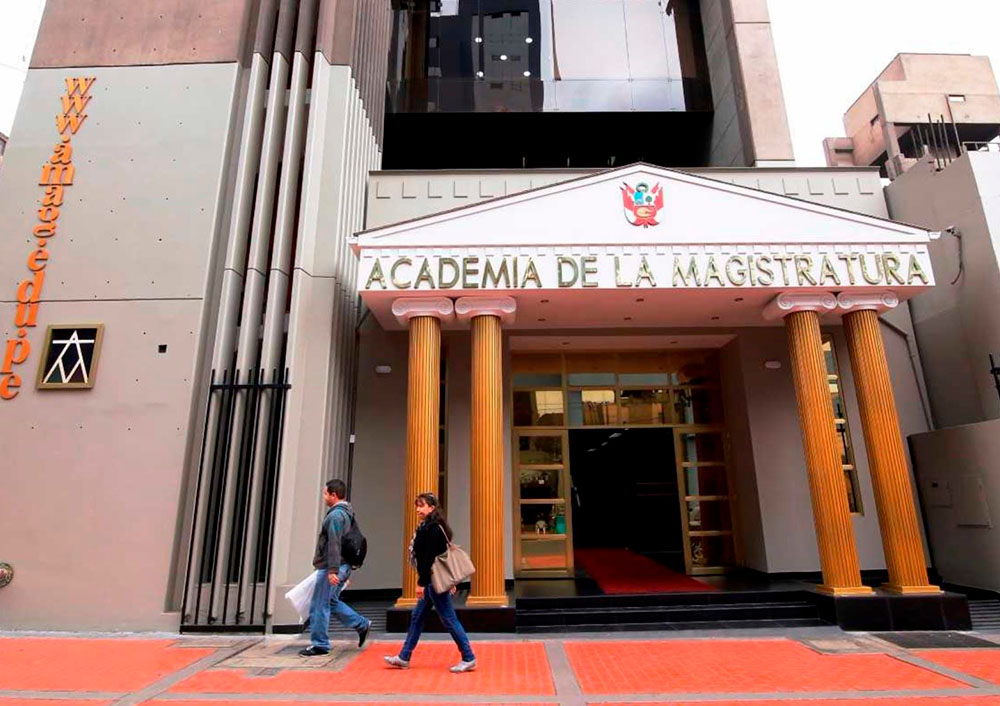 Academia Magistratura Portada Casa Lima