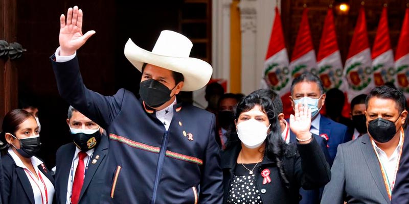 Presidente del Perú con Sombrero Casa Lima Presidente del Perú con Sombrero Casa Lima