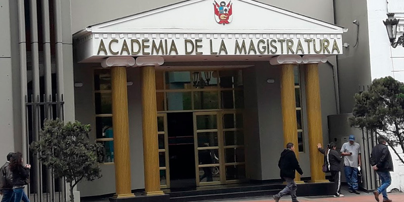 Personas Caminando Academia Magistratura Casa Lima Personas Caminando Academia Magistratura Casa Lima