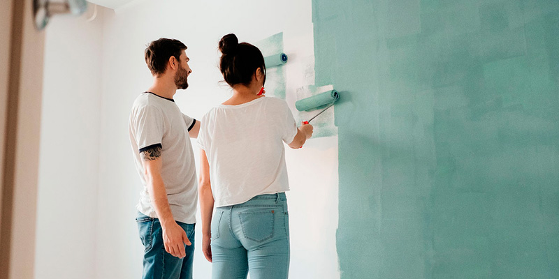 Pareja Pintando Casa Lima Pareja Pintando Casa Lima