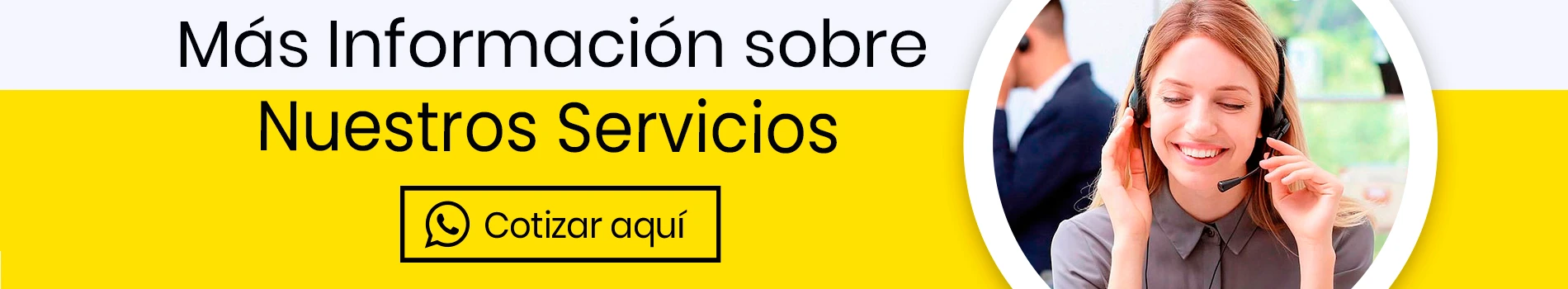 bca-cta-cot-nuestros-servicios-chica-rubia-sonriente-agarrando-audifonos