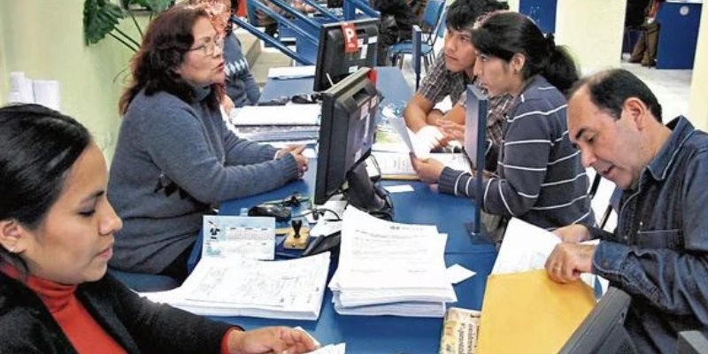 sanciones o multas por operar sin una licencia