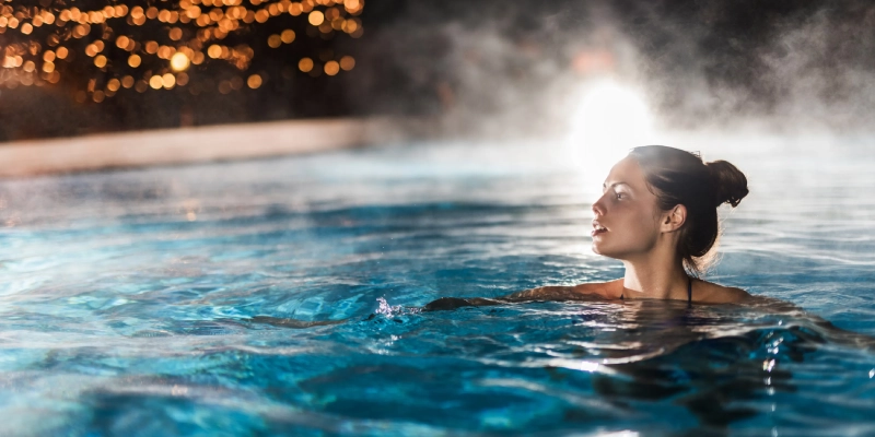 agua caliente piscina