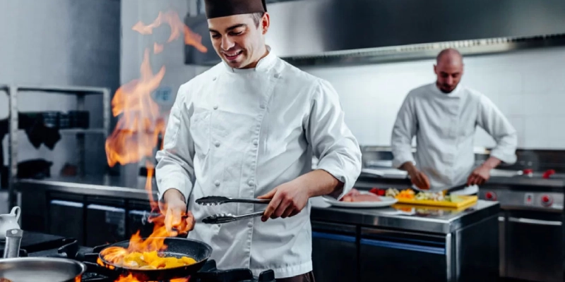 cocineros en cocina