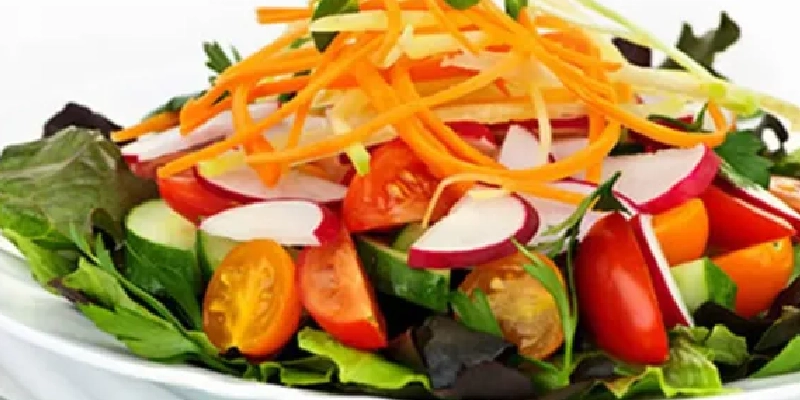 preparación ensalada con vinagreta preparación ensalada con vinagreta