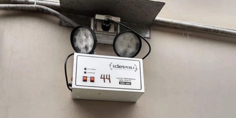 Luz de Emergencia Instalar